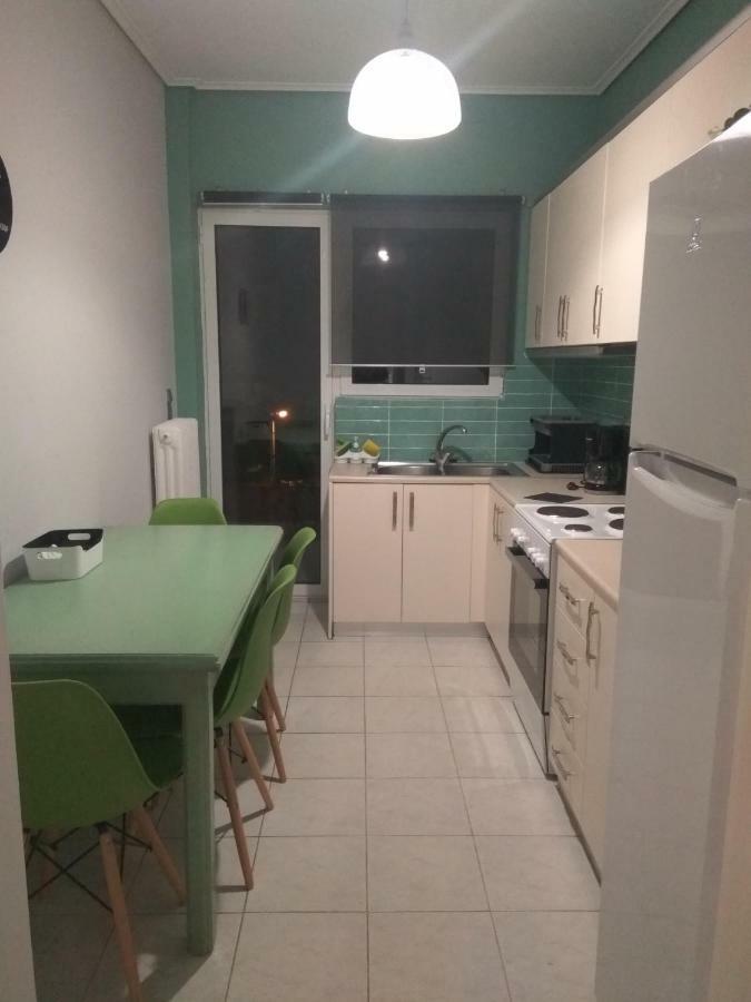 Athenian Luxury Apartment, Near Metro Station Chalandri, Nu 2 אתונה